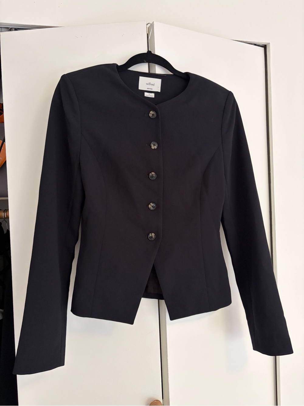 Aritzia Regal Blazer Crepette Black